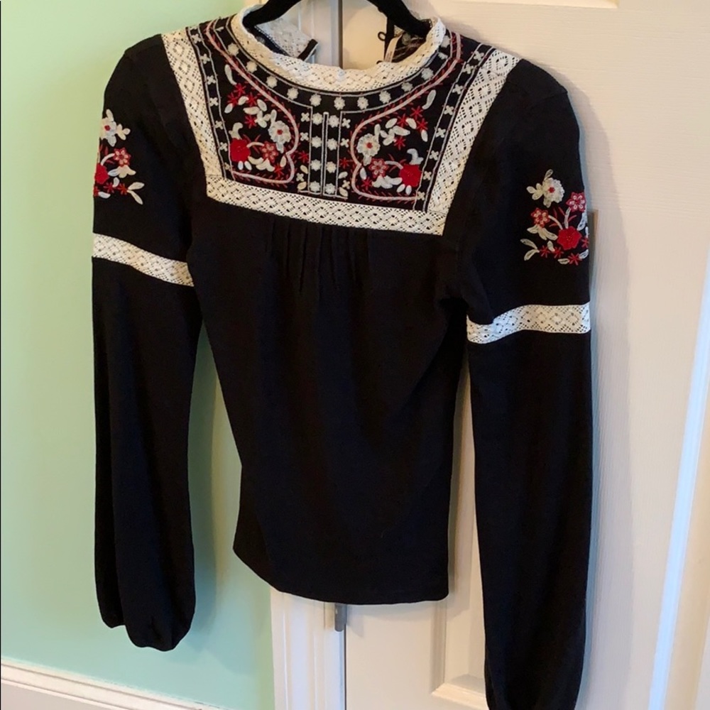 Free People bohemian embroidered shirt